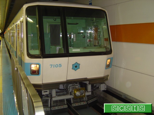 福住駅で撮影した、7000形705号車(7105)です。[2006年 6月10日撮影]